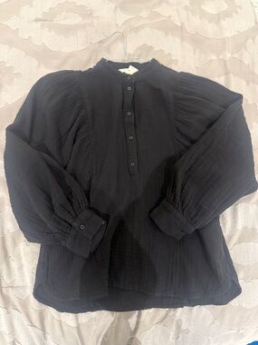 Black Balloon-Sleeve Short